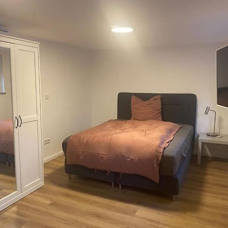 Klein Aber Oho! Neues Apartment In Stadt- Und Fuldanaehe Касел Екстериор снимка